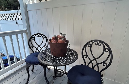 Ashfield Wohnung | Switzerland Dream, Cozy Room in Downtown Jim Thorpe, Walk to everything!