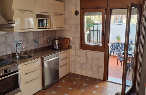 Cerrado de Calderon Villa | Sunny Andalusian Villa with Swimming Pool in Pedregalejo