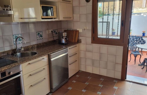 Cerrado de Calderon Villa | Sunny Andalusian Villa with Swimming Pool in Pedregalejo