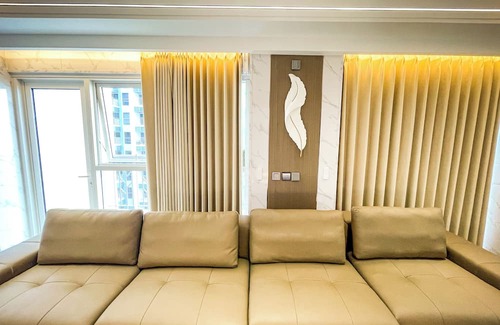 Tambo Wohnung | Luxurious 4-bedroom with Sunset & Pool View across Okada Manila Bay near Airport