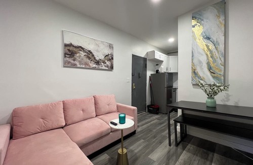 Hudson Yards Wohnung | Modern 2BR Steps from Times Sqaure