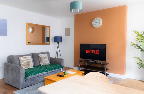 Minehead Wohnung | Minehead Suites | 2 Bed Apartment | Sleeps 5