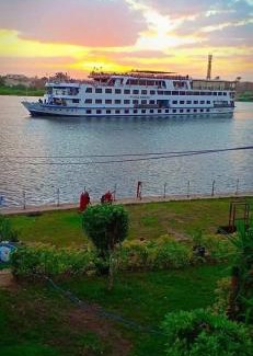 Cairo Bootsverleih | نايل كروز نايل سمارت MS River