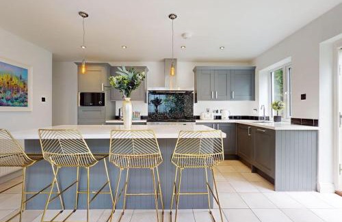 Barbican Haus | Hoe Sweet Hoe