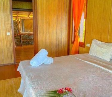 Cook's Bay Haus | Moorea Cooks bay bungalow avec vue imprenable