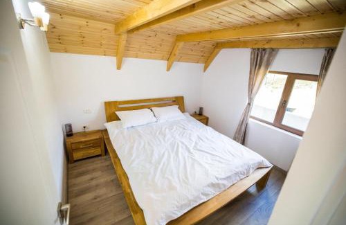 Crasna Kabine | Cabana A lakeview