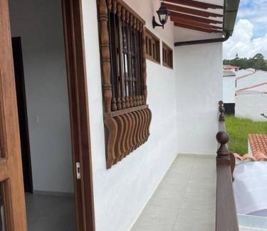 Curiti Wohnung | Casa F2 en Condominio Buragua