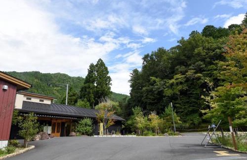 Katsuragi Hotel | はなぞの温泉 花圃の里