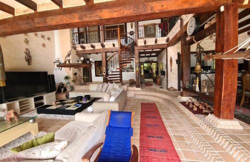 Calima Haus | Cartuja Holguín - Chalet Casa Finca Lago Calima