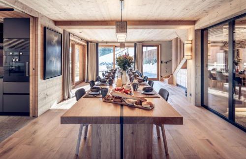 Zweisimmen Nr Gstaad Skihütte | Luxury Chalet with private jacuzzi and Spa