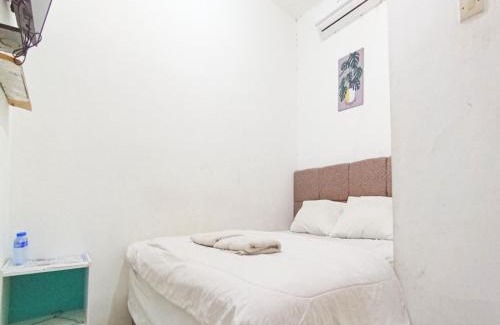 Jombang Hotel | Ariska Room RedPartner