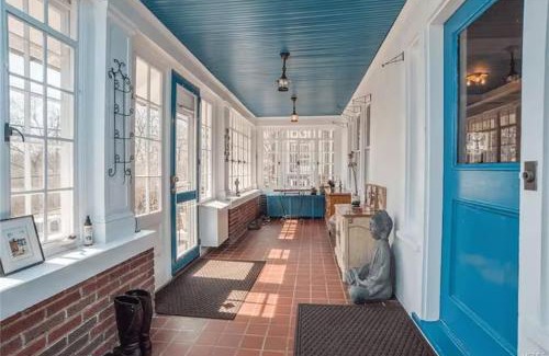 White Plains Haus | Double Room At Cozy Homeva