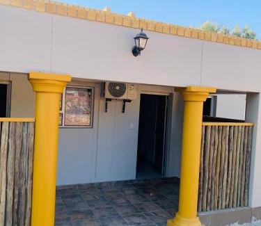 Tsumeb Haus | Hika guest house