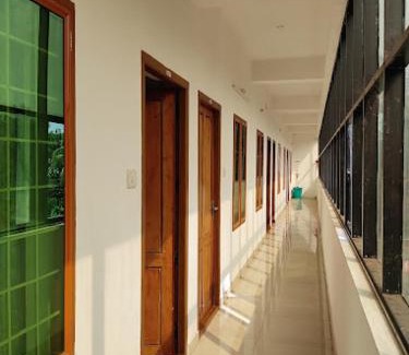 Thrissur Kabine | Kandengath Residency and Lodge