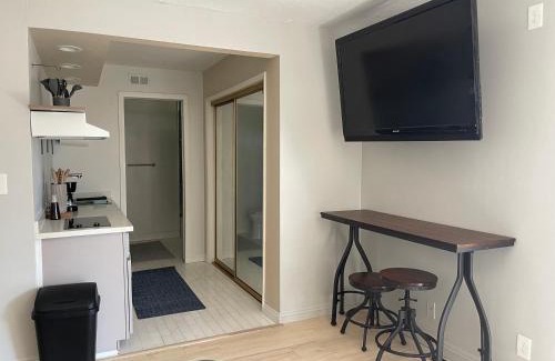 Walnut Valley Haus | Studio Stay