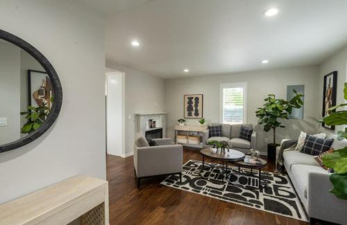 Parkland Haus | Comfy Twin Beds in Tacoma