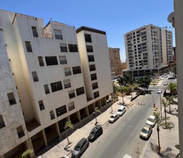 Bir El Djir Wohnung | Charmant Appartement F4 à Oran résidence Hasnaoui- Idéal pour Familles