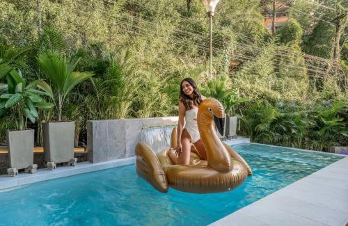 El Tesoro Villa | Casa Luxe - Cold Plunge, Sauna, Pool, & Jacuzzi!