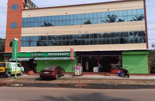 Thrissur Kabine | Kandengath Residency and Lodge