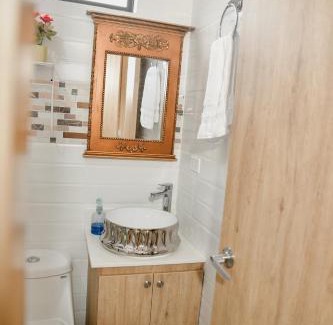 Retiro Haus | Casa de lujo En la Ceja, con parqueadero y BBQ