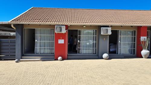 Fichardt Park Haus | Chrisserus Guest Rooms