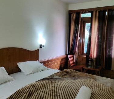 Vashist Haus | Godfather Homestay Vashisht Manali
