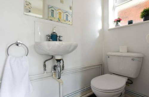 Alverstoke Haus | Spacious Family Home Sleeps 6