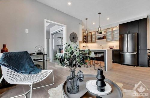 Ottawa Division Wohnung | 1Bed+Den 1bth Condo sleeps 4