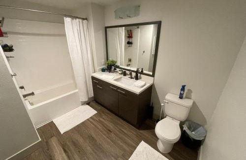 Irvine Business Complex Wohnung | High End Lux Condo in Irvine