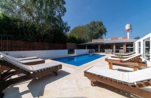 La Union Wohnung | APART HOTEL Buenos Aires Ezeiza DEP 2 a 20 minutos de Aeropuerto Ministro Pistarini confort Hotelero CON PISCINA INTERIOR CLIMATIZADA Y CUBIERTA