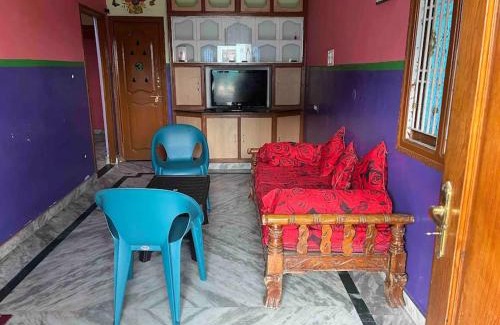 Tirupati Haus | Siglebedroom spacious home near to tiruchanoor.