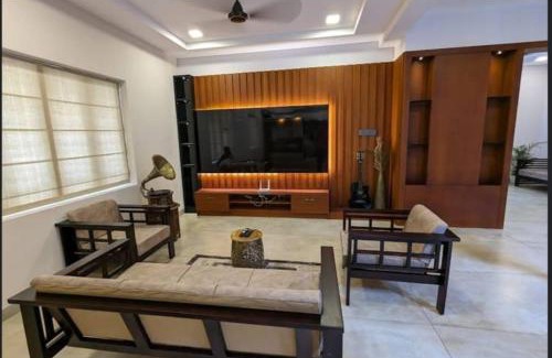 Ettumanoor Haus | Swimming Pool Naalkett Tharavad Villa with nice Ambience