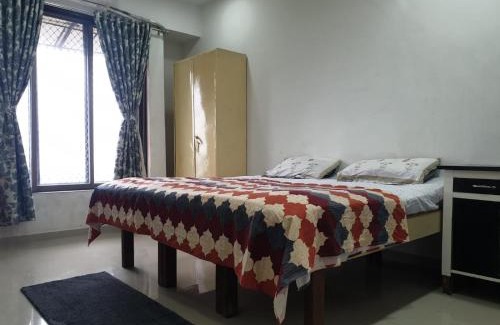 Khar Wohnung | 2bhk in khar west with outside area