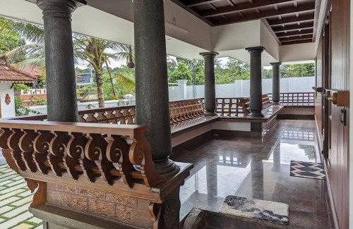 Kottayam Haus | Swimming Pool Naalkett Tharavad Bungalow with nice Ambience