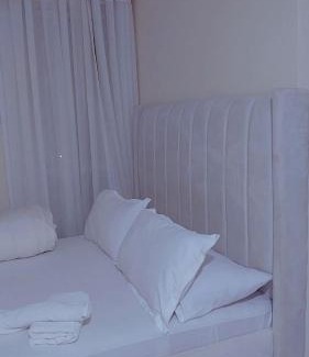 Manyimbo Wohnung | Enchanted stays- Tomorrowland studio apartment