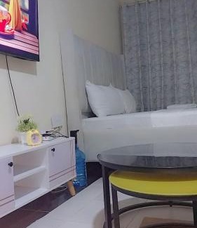 Manyimbo Wohnung | Enchanted stays- Tomorrowland studio apartment