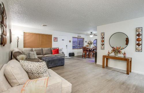 Twain Wohnung | Centrally Located Apt about 2 Mi to University of Iowa