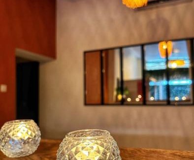 Charleroi Wohnung | Spa détente pour une nuit unique