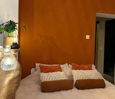 Charleroi Wohnung | Spa détente pour une nuit unique
