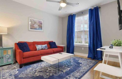 Highlands - Perkins Wohnung | Highly Desired Travel CondoComfy King Bed