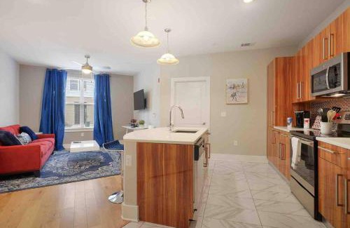 Highlands - Perkins Wohnung | Highly Desired Travel CondoComfy King Bed