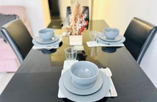 Holbrooks Haus | Spacious 5-bed house in Coventry by Seeka Stay, Ideal for business, Sleeps 7!