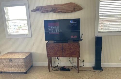 East End Haus | Pineapple Cottages SGI