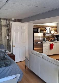Ottawa Division Haus | Nature Retreat in the city