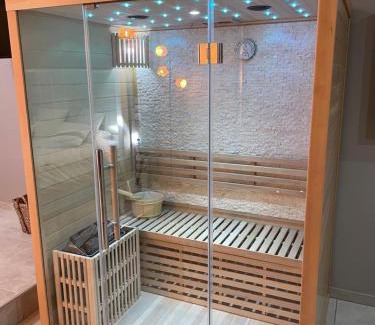 Crouy Wohnung | La nuit de rêve Suite privative Jaccuzi Sauna Suite 2