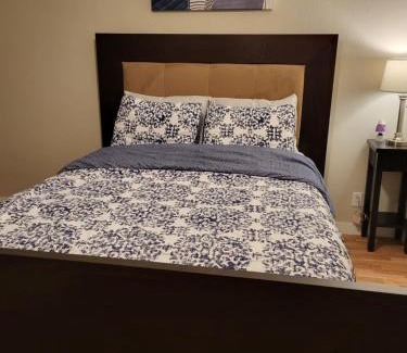 Northeast Edmonton Haus | Cozy Private Rooms in Suite