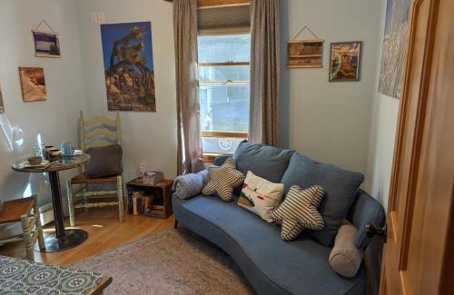 Surry Haus | Pond Memories - National Parks Suite - Paddling Included!