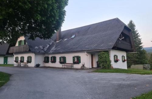 Modriach Wohnung | Uriges Landgasthaus in Modriach