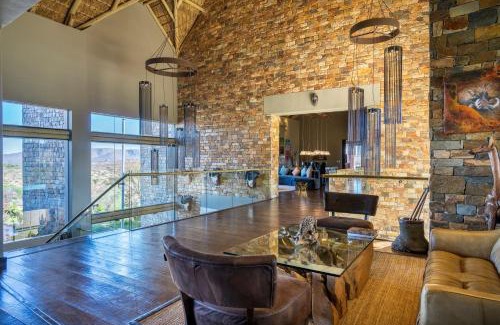 Windhoek West Kabine | Marula Palace