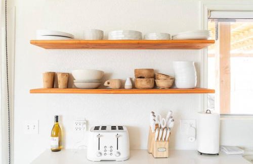 Panorama Heights Haus | Cactus Drive Retreat Hot Tub Zen Garden Meditate